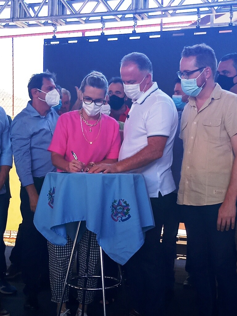 Governo do ES anuncia investimentos em Santa Teresa 