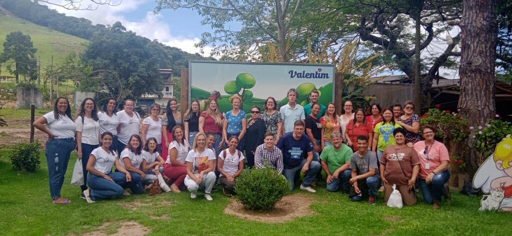 PRODUTORES RURAIS DE SANTA TERESA REALIZAM VISITA TÉCNICA EM VENDA NOVA DO IMIGRANTE 